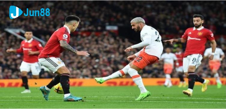 Ưu và nhược điểm của Kèo Chấp 2 Trái tại Jun88